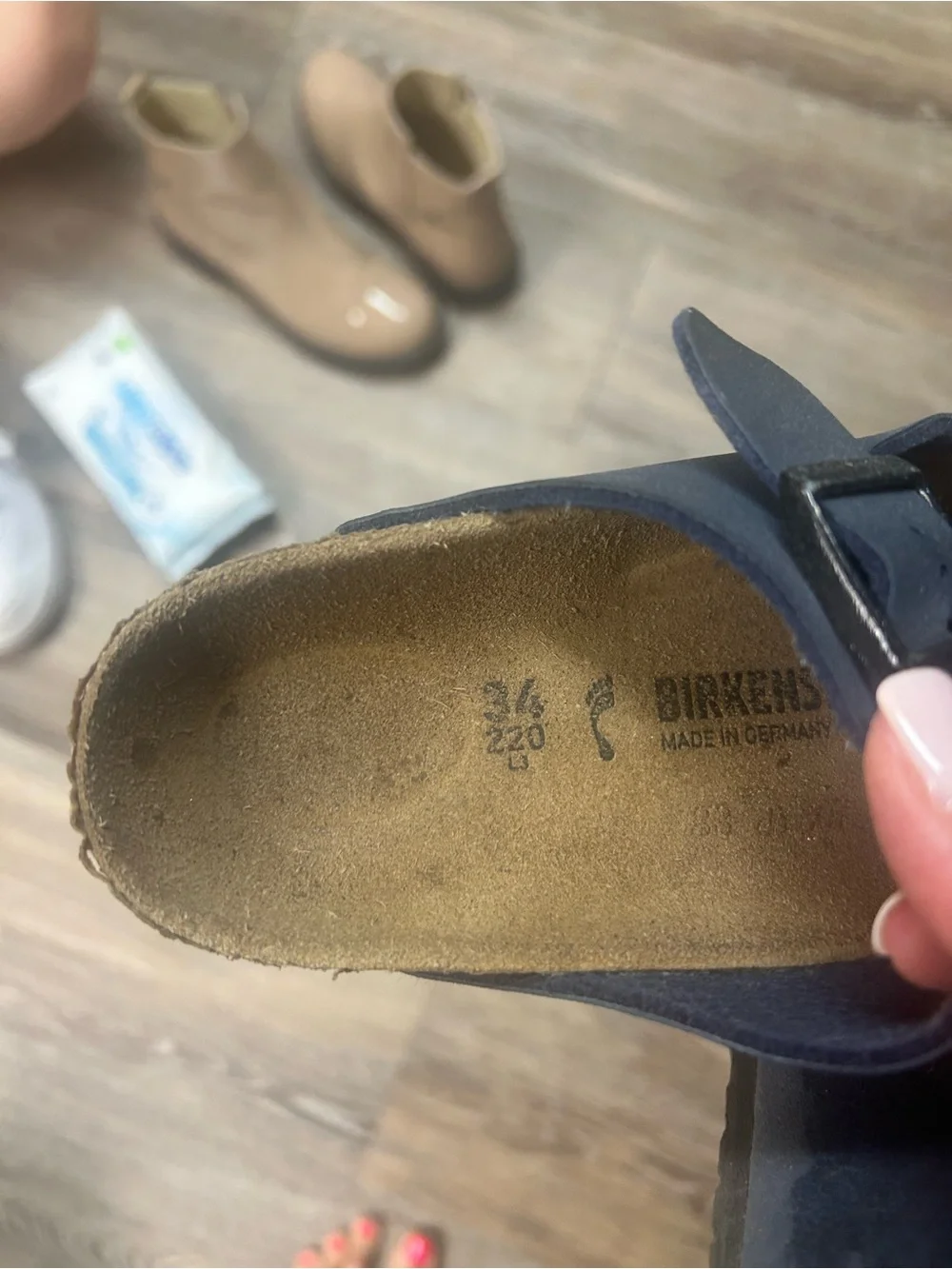 Birkenstock Arizona- Kids unisex size 34/2.5-3 Y